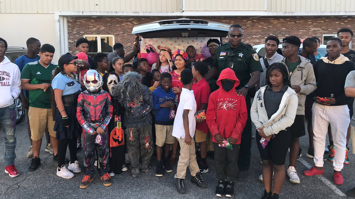 PAL Trunk And Treat in Belle Glade