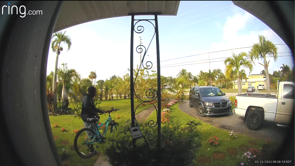 Can you HELP PBSO Identify this male? He helped himself to a lime green Mongoose women’s bicycle then fled.